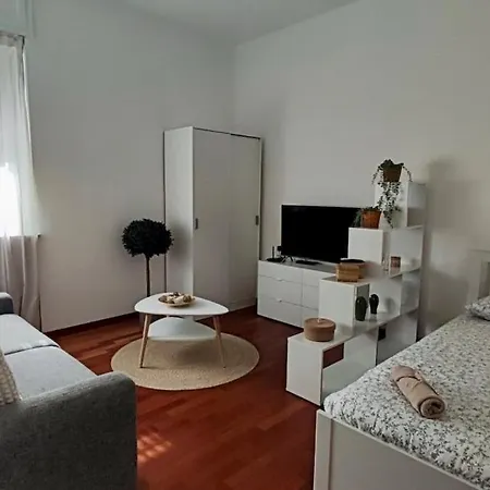 Apartment Tibaldi Navigli House Milan